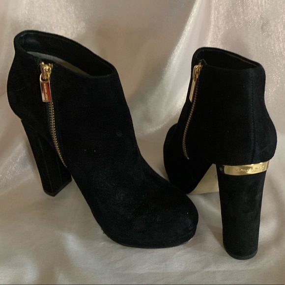 Black Michael Kors booties - Picture 1 of 4